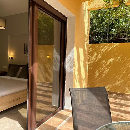 Villa Risan Apartments Extérieur photo