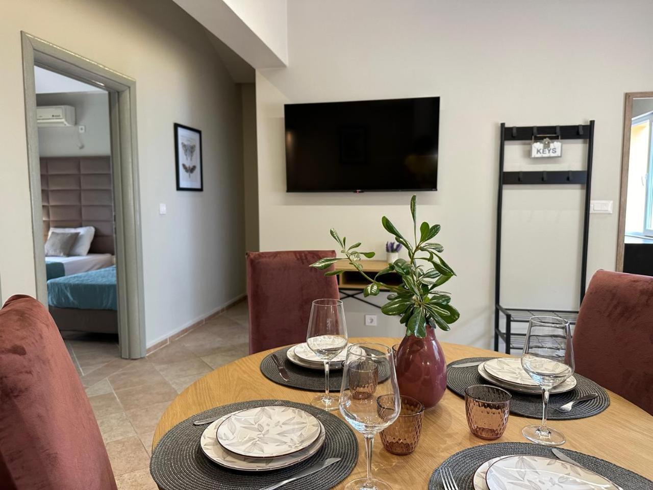 Villa Risan Apartments Extérieur photo