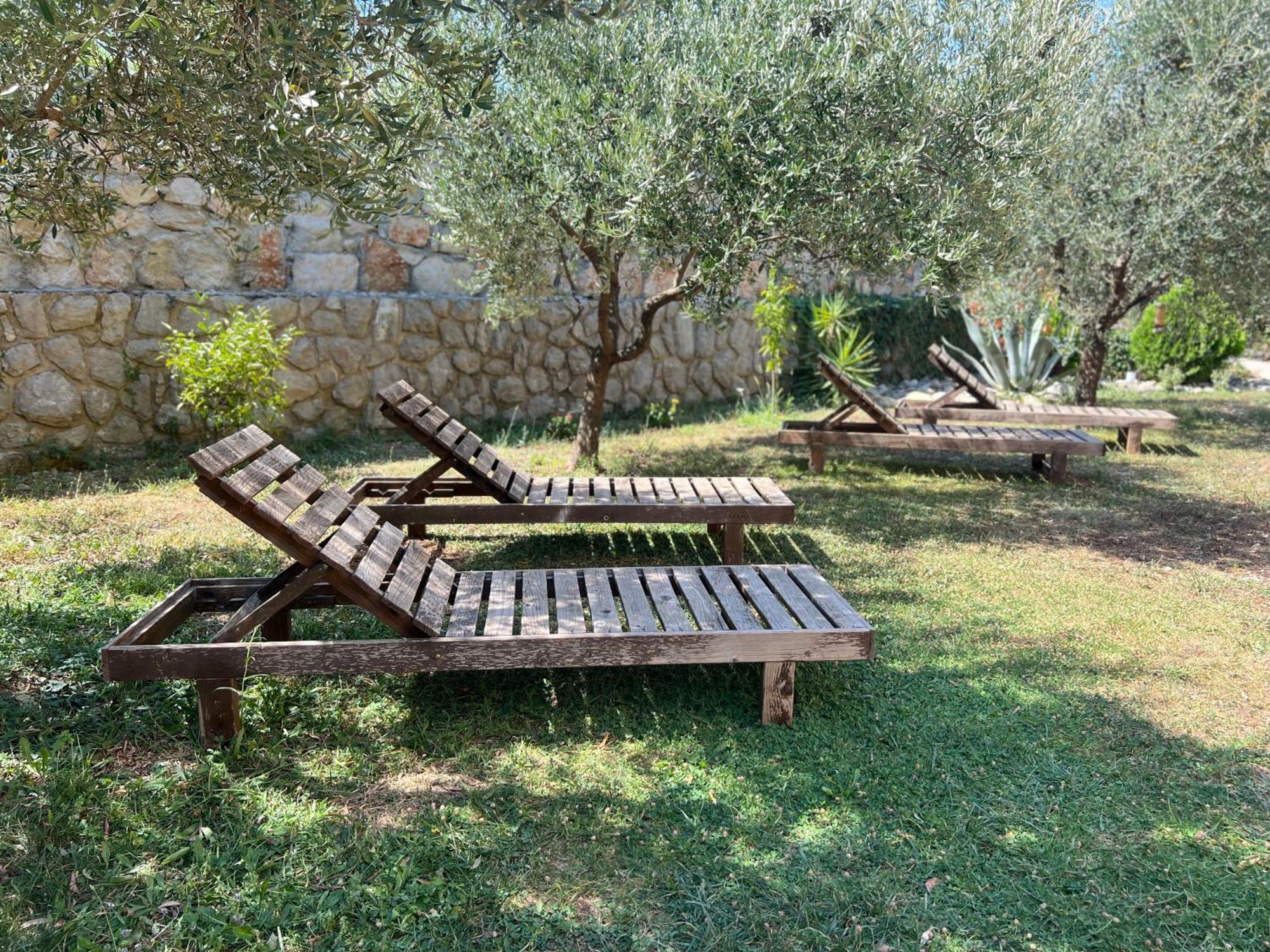Villa Risan Apartments Extérieur photo
